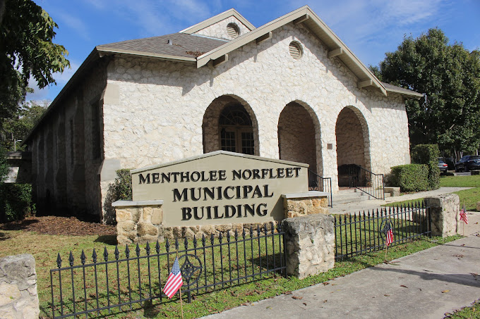 downtown Gainesville Library - Alachua County Headquarter Library
